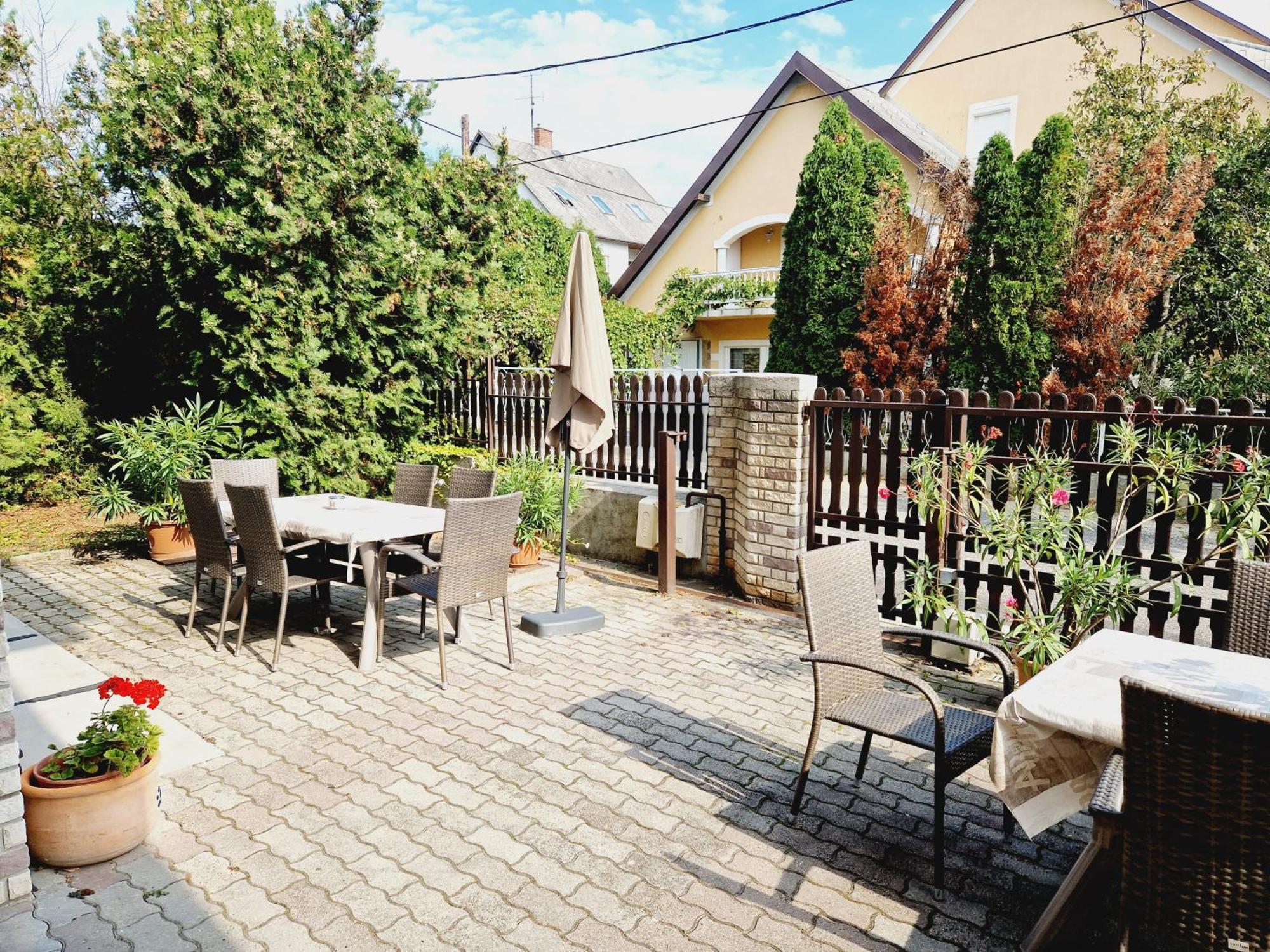 Balaton Panzio Fuered Bed & Breakfast Balatonfured Ngoại thất bức ảnh