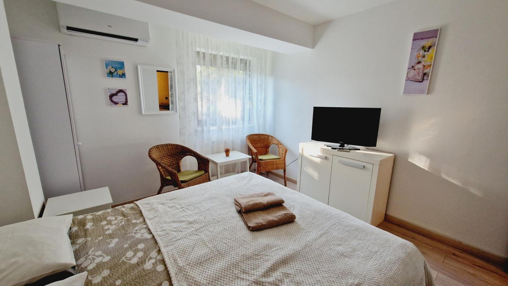 Balaton Panzio Fuered Bed & Breakfast Balatonfured Ngoại thất bức ảnh